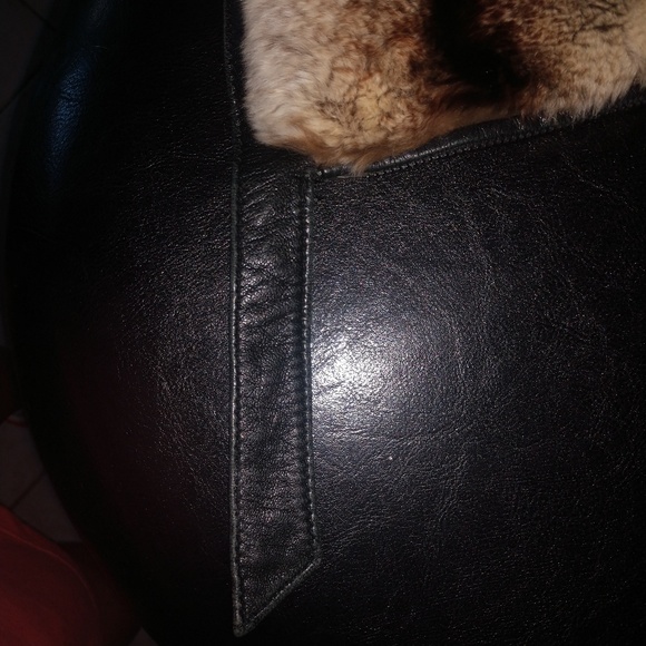 Muton Fur Vest - Picture 6 of 8
